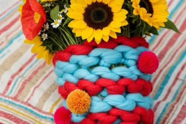 12 Creative DIY Bouquet Wrap Ideas